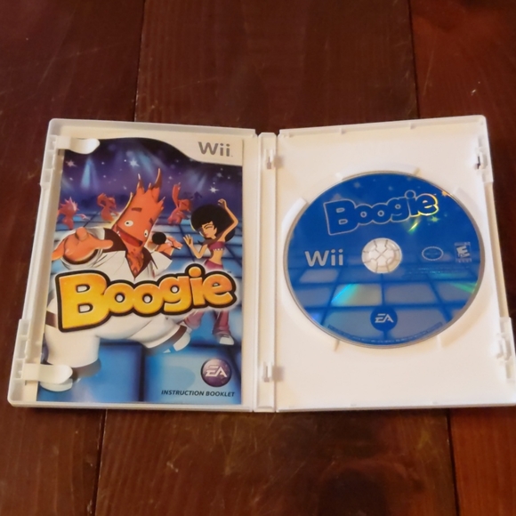 Boogie - Picture 3 of 8